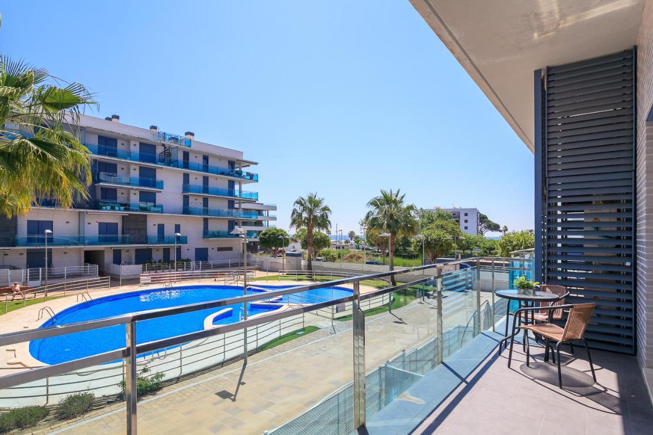 Апартаменты Uhc Mar Augusta Family Complex Камбрильс Экстерьер фото